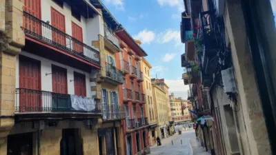 Casa en venta en Calle Karrika Nagusia, 21-13, Número 21-13, Erdialdea-Alde Zaharra-Mendibil-Santiago (Irun) de 500.000 €
