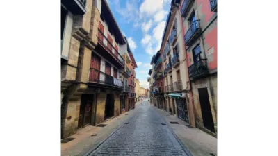 Casa en venta en Calle Karrika Nagusia, 21-13, Número 21-13, Erdialdea-Alde Zaharra-Mendibil-Santiago (Irun) de 500.000 €
