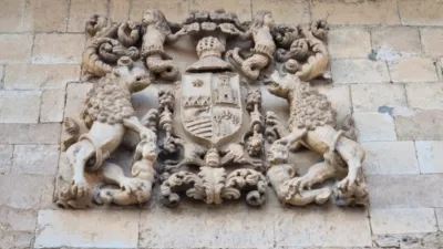 House on Calle de Santa Marina, 16 photo 2