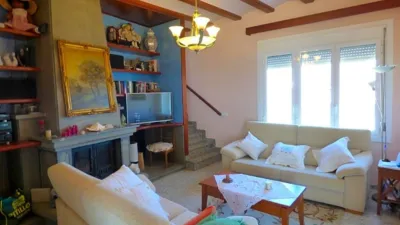 Chalet en venta en Calle C. La Corona, 2-20, Número 2-20, Arcusa (Aínsa-Sobrarbe) de 350.000 €