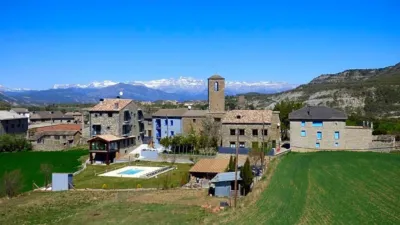 Chalet en venta en Calle C. La Corona, 2-20, Número 2-20, Arcusa (Aínsa-Sobrarbe) de 350.000 €
