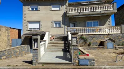 Chalet en venta en Calle C. La Corona, 2-20, Número 2-20, Arcusa (Aínsa-Sobrarbe) de 350.000 €