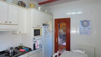 Chalet en venta en Calle C. La Corona, 2-20, Número 2-20, Arcusa (Aínsa-Sobrarbe) de 350.000 €