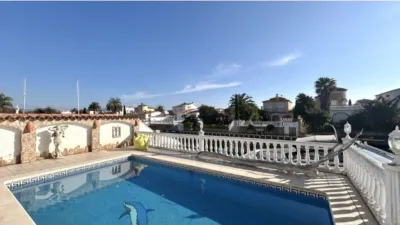 House in Empuriabrava photo 28