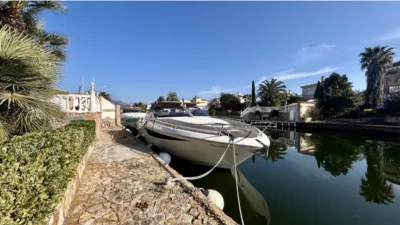 House in Empuriabrava photo 32