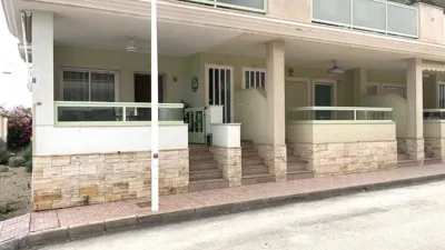 Apartment on the street photo 2