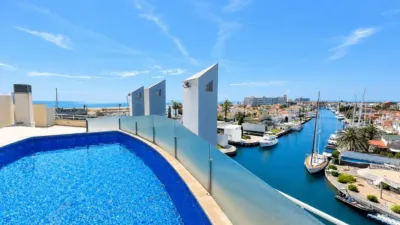 Apartment in Empuriabrava photo 17