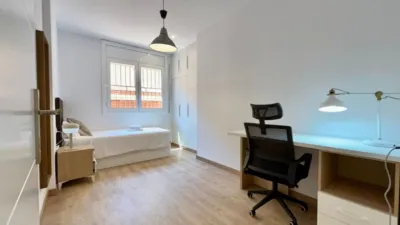 Apartamento en alquiler en El Poblenou - Imagen 2