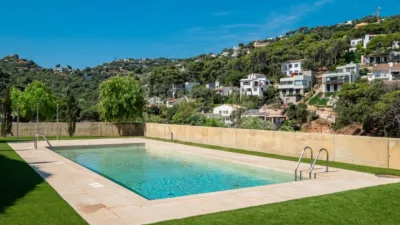 Townhouse in Begur photo 14