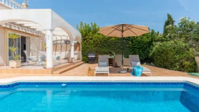 Chalet on Carrer Sant Miquel de Les Sal, No. 12 photo 16
