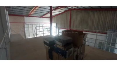Nave industrial en alquiler en Las Cañadas, Las Lagunas (Mijas) de 2.000 €<span>/mes</span>