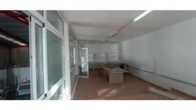 Nave industrial en alquiler en Las Cañadas, Las Lagunas (Mijas) de 2.000 €<span>/mes</span>