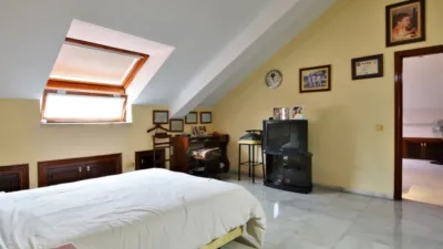 Attic in San Francisco photo 17