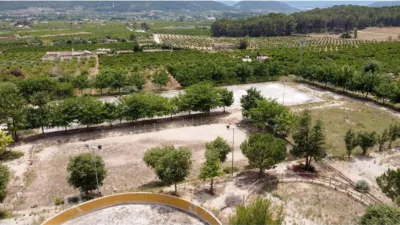 Rustic finca on Camí Pla de Lloret street photo 133