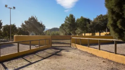 Rustic finca on Camí Pla de Lloret street photo 89