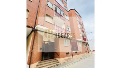 Piso en venta en Calle de Gerardo Diego, Almazán de 56.000 €