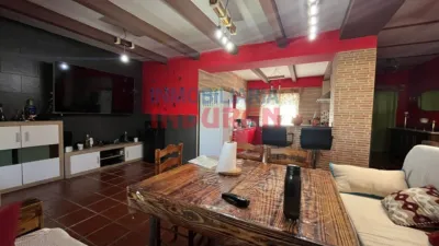 Rustic finca in Navalmoral de la Mata photo 8