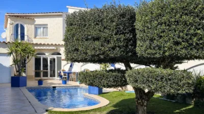 House in Empuriabrava photo 2
