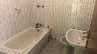 Piso en venta en Belvis - Q Palacios, Concheiros-Fontiñas (Santiago de Compostela) de 150.000 €