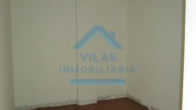 Local comercial en alquiler en Ames - Vista 4