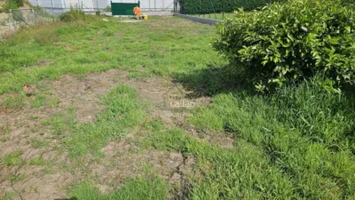 Terreno en venta en Mugardos - Más