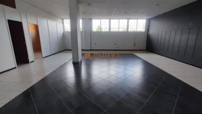 Local comercial en alquiler en Narón - Vista 2