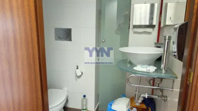 Local comercial en alquiler en Narón - Más