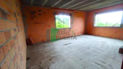 Chalet en venta en Ourense, Nogueira de Ramuín de 140.000 €
