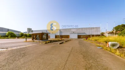 Nave industrial en alquiler en Avenida de Arsenio Iglesias - Vista 2