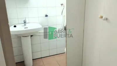 Local comercial en alquiler en Ourense, O Couto (Ourense Capital) de 425 €<span>/mes</span>
