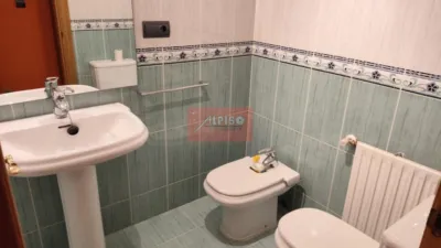 Piso en alquiler en Rúa Chano Piñeiro, Barrocás (Ourense Capital) de 750 €<span>/mes</span>