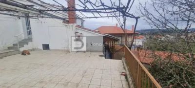 House in San Cibrao Das Viñas photo 8