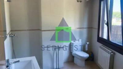 Chalet en venta en San Cibrao Das Viñas, Santa Marta (San Cibrao Das Viñas). Municipio de San Cibrao das Viñas de 300.000 €