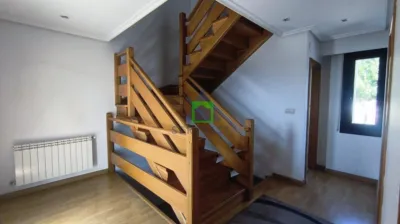 Chalet en venta en San Cibrao Das Viñas, Santa Marta (San Cibrao Das Viñas). Municipio de San Cibrao das Viñas de 300.000 €
