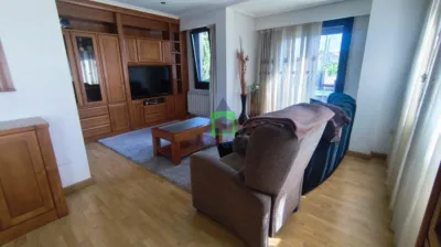Chalet en venta en San Cibrao Das Viñas, Santa Marta (San Cibrao Das Viñas). Municipio de San Cibrao das Viñas de 300.000 €