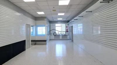 Local comercial en venta en Calle de Venezuela - Vista 2