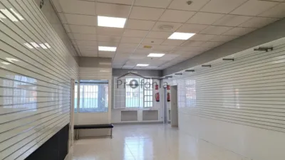 Local comercial en venta en Calle de Venezuela - Vista 4