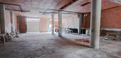 Local comercial en venta en Calle de las Mariñas - Vista 2