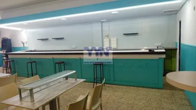 Local comercial en alquiler en Narón - Vista 2