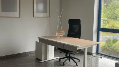 Oficina en alquiler en Narón - Vista 3