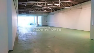 Local comercial en alquiler en Avenida de Fisterra - Vista 2