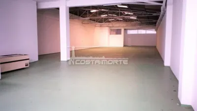 Local comercial en alquiler en Avenida de Fisterra - Vista 3