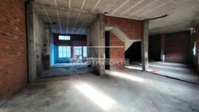 Local comercial en alquiler en Calle Rua Escabanas - Vista 2