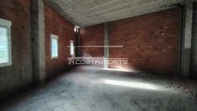 Local comercial en alquiler en Calle Rua Escabanas - Vista 3