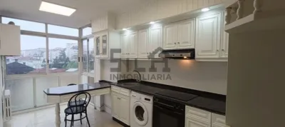 Piso en alquiler en Calle de Villa Valencia, O Couto (Ourense Capital) de 850 €<span>/mes</span>