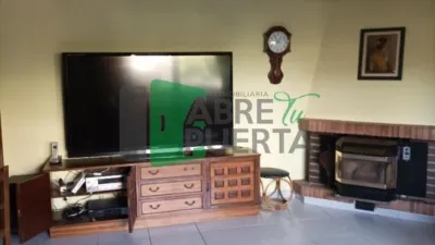 Chalet en venta en San Cibrao Das Viñas, San Cibrao Das Viñas (Capital). Municipio de San Cibrao das Viñas de 220.000 €