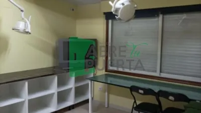 Chalet en venta en San Cibrao Das Viñas, San Cibrao Das Viñas (Capital). Municipio de San Cibrao das Viñas de 220.000 €