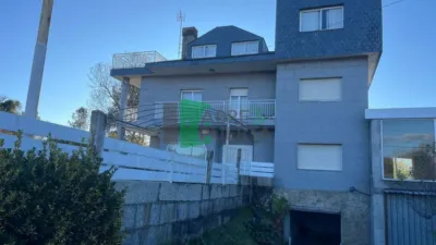 Chalet in Vilamarín photo 3