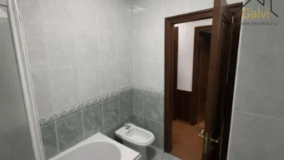 Piso – Mugardos, As Casas Baratas, O Cristo - Más