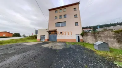 Edificio en venta en Barallobre - Vista 3
